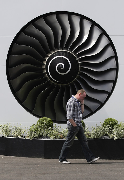 Silnik wyprodukowany przez Rolls-Royce Group zaprezentowany na Farnborough International Airshow, fot. Simon Dawson/Bloomberg