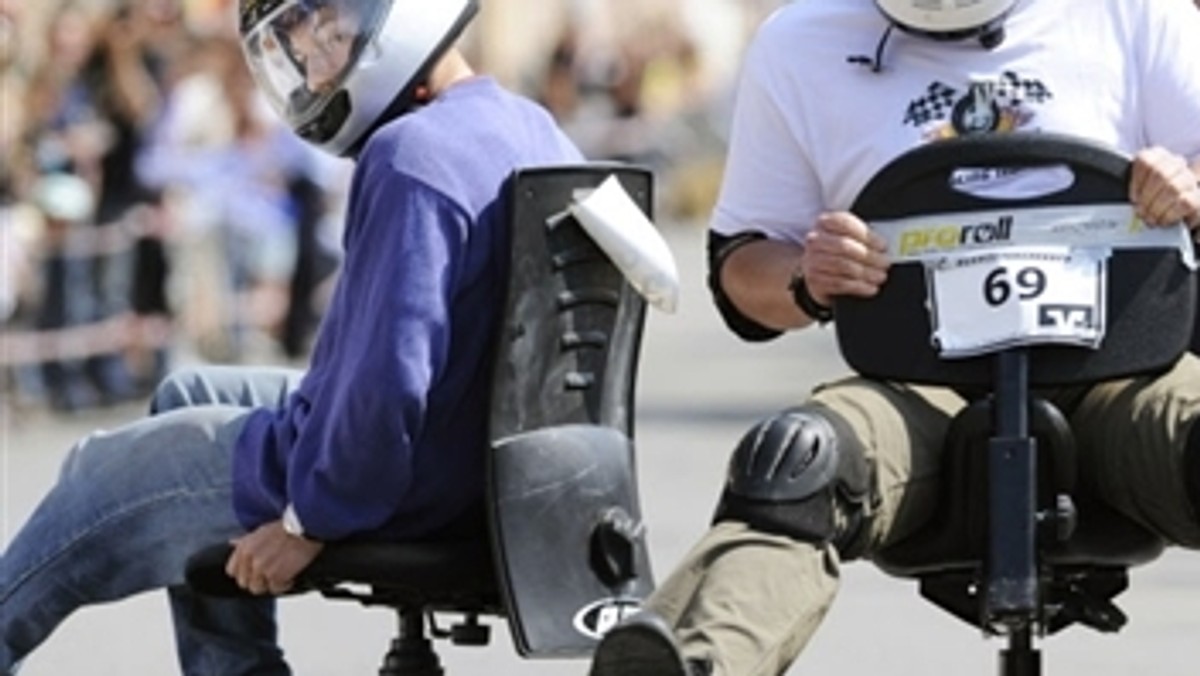 GERMANY - LEISURE - CHAIR - RACE - OFFBEAT