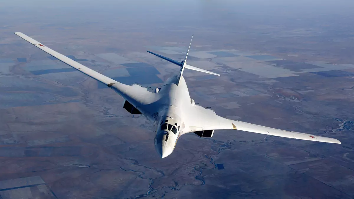 Tu-160