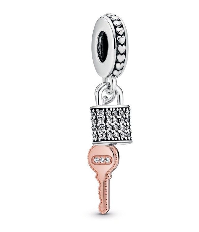 Lakat és kulcs charm PANDORA 13900 Ft