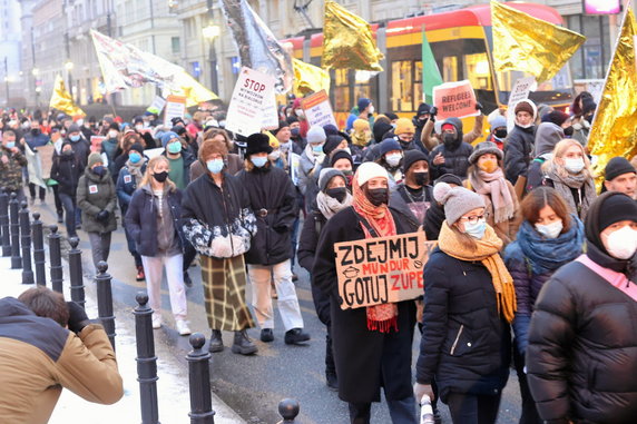 Demonstracja pt. "Nikt nie jest nielegalny" w Warszawie