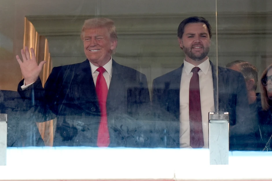 Donald Tramp i Džej Di Vens na fudbalskoj utakmici u Lendoveru 14. decembra 2024.