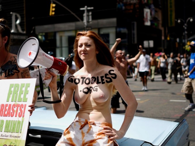 Go Topless Day 2015 Nowy Jork