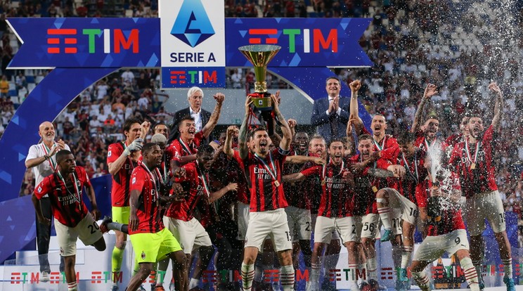 Az AC Milan idén 11 év után lett újra bajnok /Fotó: Getty Images