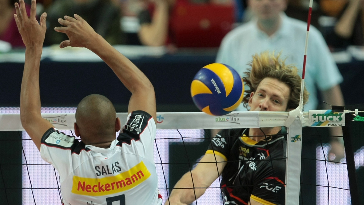 W najciekawiej zapowiadającym się meczu 9. kolejki PlusLigi siatkarzy Skra Bełchatów bez większych problemów ograła Politechnikę Warszawską 3:0.