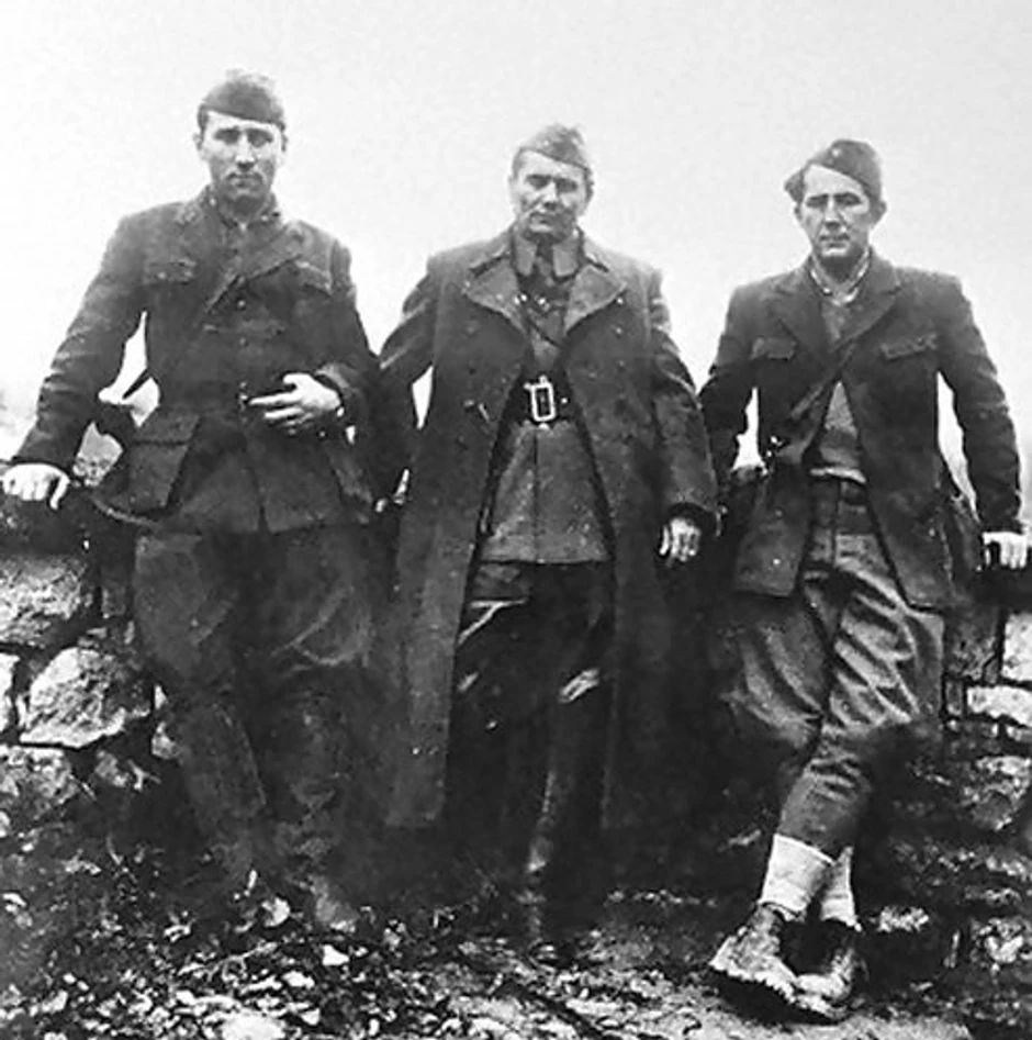 Partizani Aleksandar Ranković, Josip Broz Tito i Milovan Đilas 1942. godine u Foči