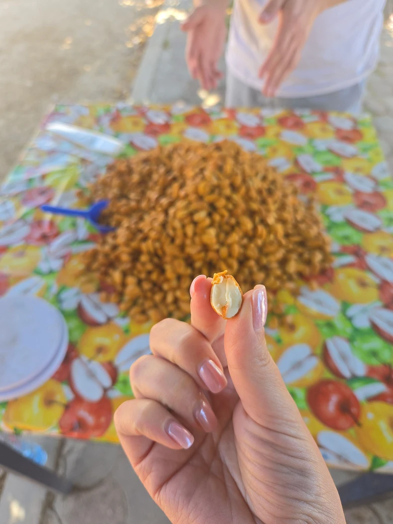 Svež badem ima ukus sličan koštici kajsije