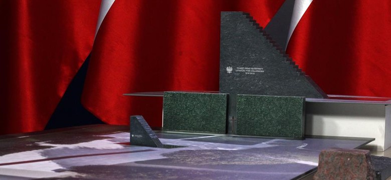 Znamy datę odsłonięcia Pomnika Ofiar Tragedii Smoleńskiej. Podczas 8. rocznicy katastrofy przemówią Duda i Kaczyński