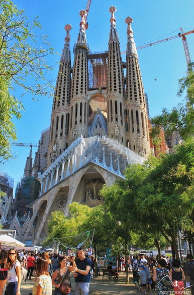 Sagrada Familia - prawie w całej okazałości