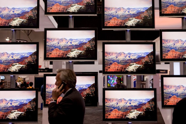 Consumer Electronics Show 2011. Telewizory firmy Hisense Electric. fot: Andrew Harrer/Bloomberg