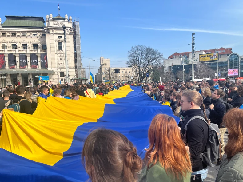 Trg republike u bojama ukrajinske zastave