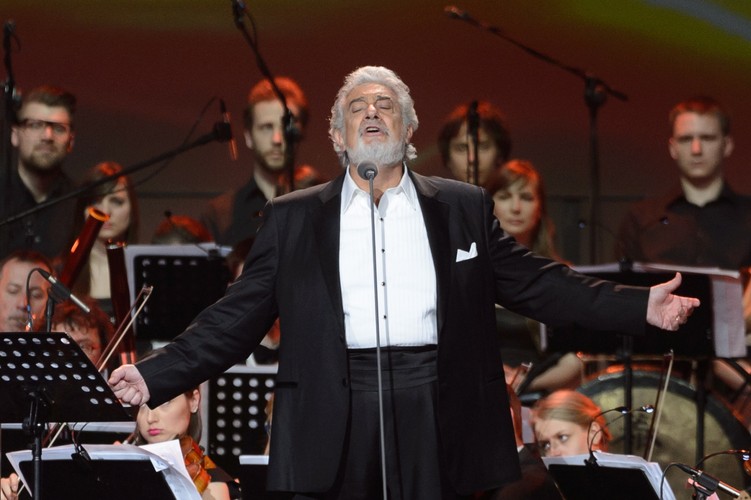 Placido Domingo podczas koncertu uświetniającego kanonizację papieży – Jana Pawła II i Jana XXIII