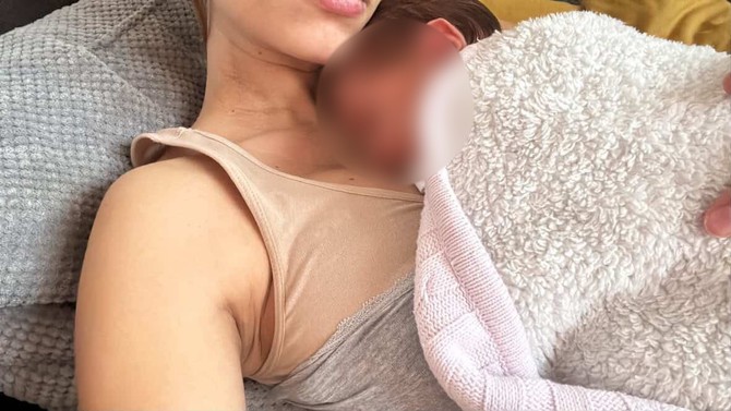 Marija sa ćerkicom Iskrom