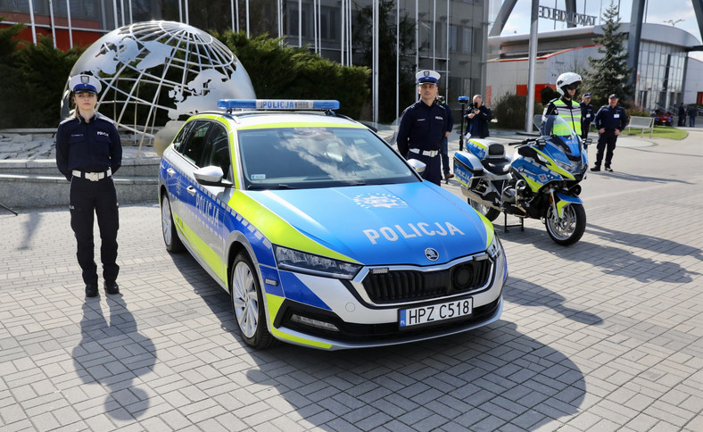 Policja ujawniła nowe oznakowanie radiowozów i motocykli