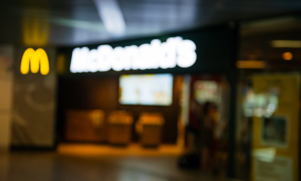 Jak naprawdę powstają produkty McDonald’s? Wzięli pod lupę trzy produkty. Można złapać się za głowę