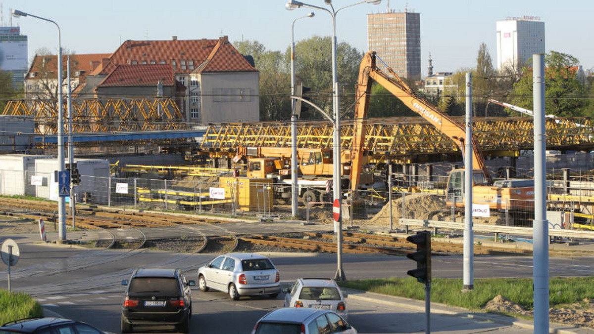 W centrum Gdańska szykują się kolejne utrudnienia dla kierowców. Wszystko za sprawą trwającej budowy Forum Gdańsk.