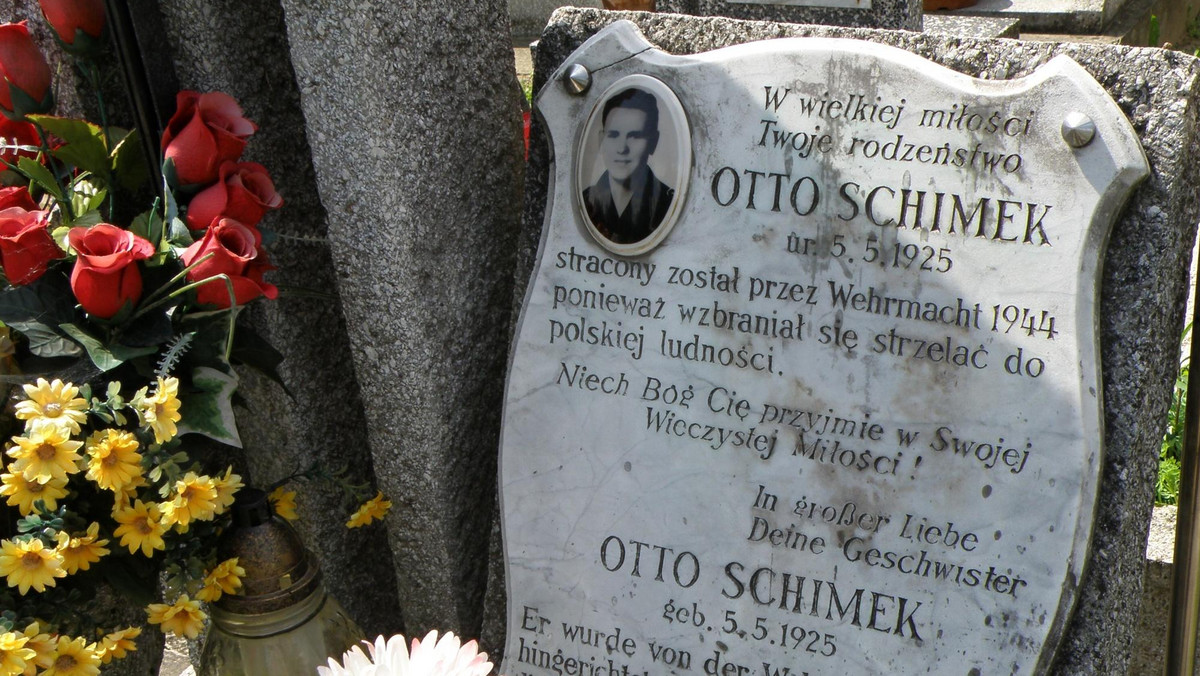 Zginął, bo nie chciał strzelać do polskich cywilów – na takim fundamencie zbudowano legendę austriackiego żołnierza Otto Schimka. Próbowano nawet wynieść go na ołtarze. Ale Schimek był najpewniej tylko prostym chłopakiem, który chciał się trzymać jak najdalej od wojny.