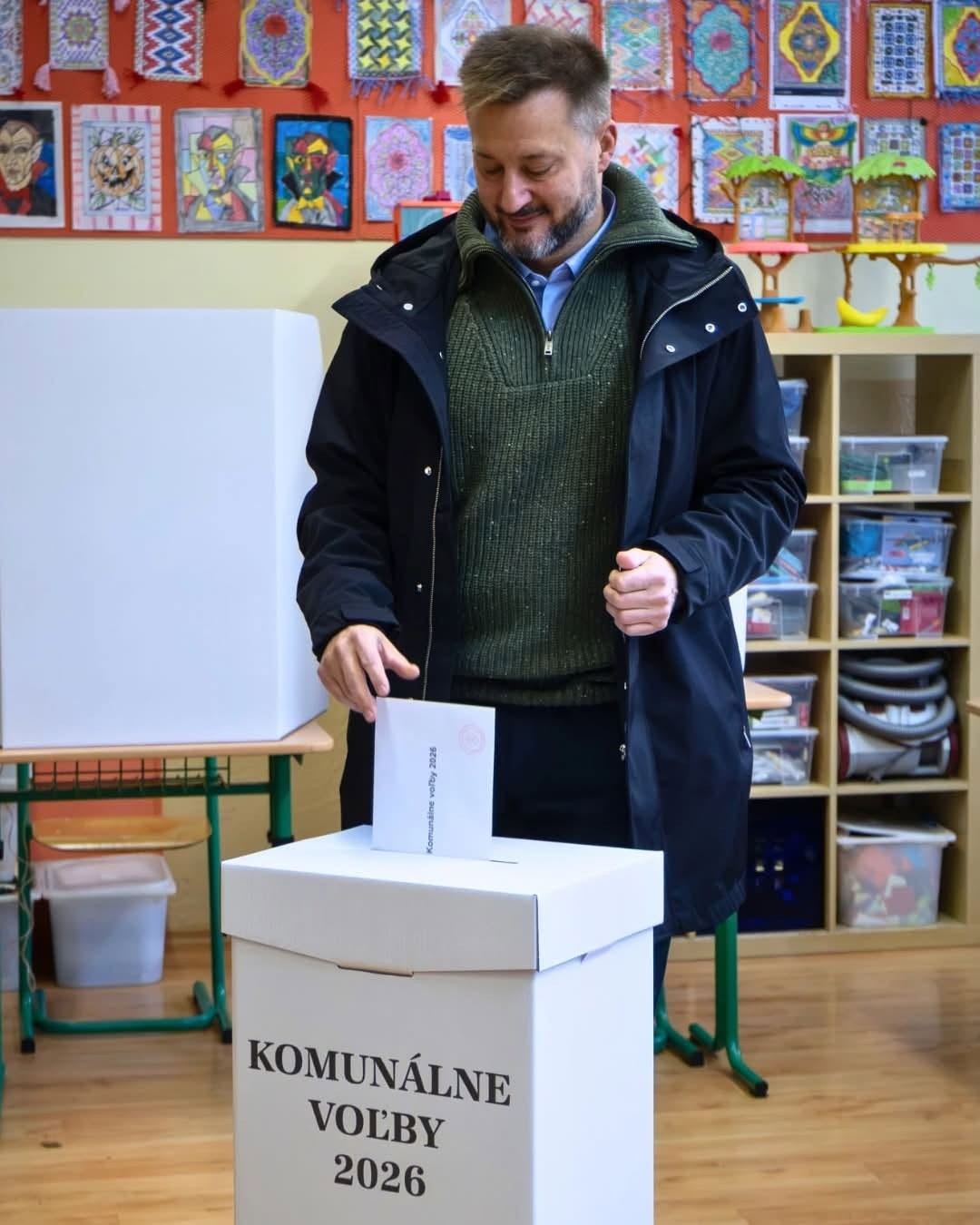 Primátor Bratislavy Matúš Vallo odovzdal svoj hlas vo voľbách. 