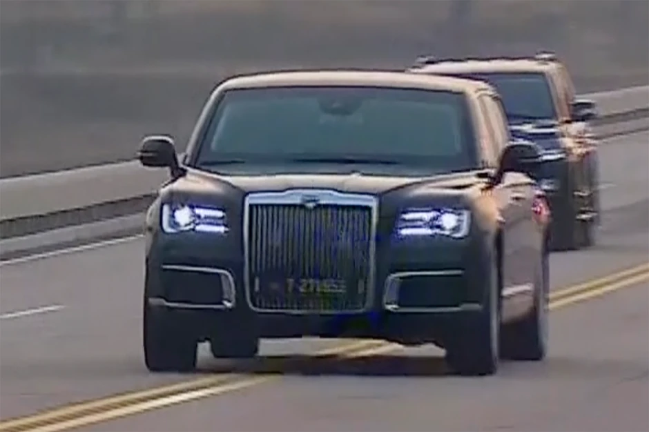 Kim Džong Un i automobil "Aurus Senat"