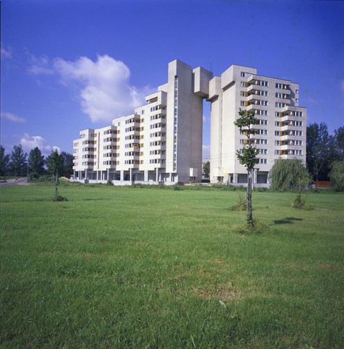 BUDYNKI, ZA KTÓRE ROSJA NIE PŁACI CZYNSZU: Warszawa, ul. Sobieskiego 100