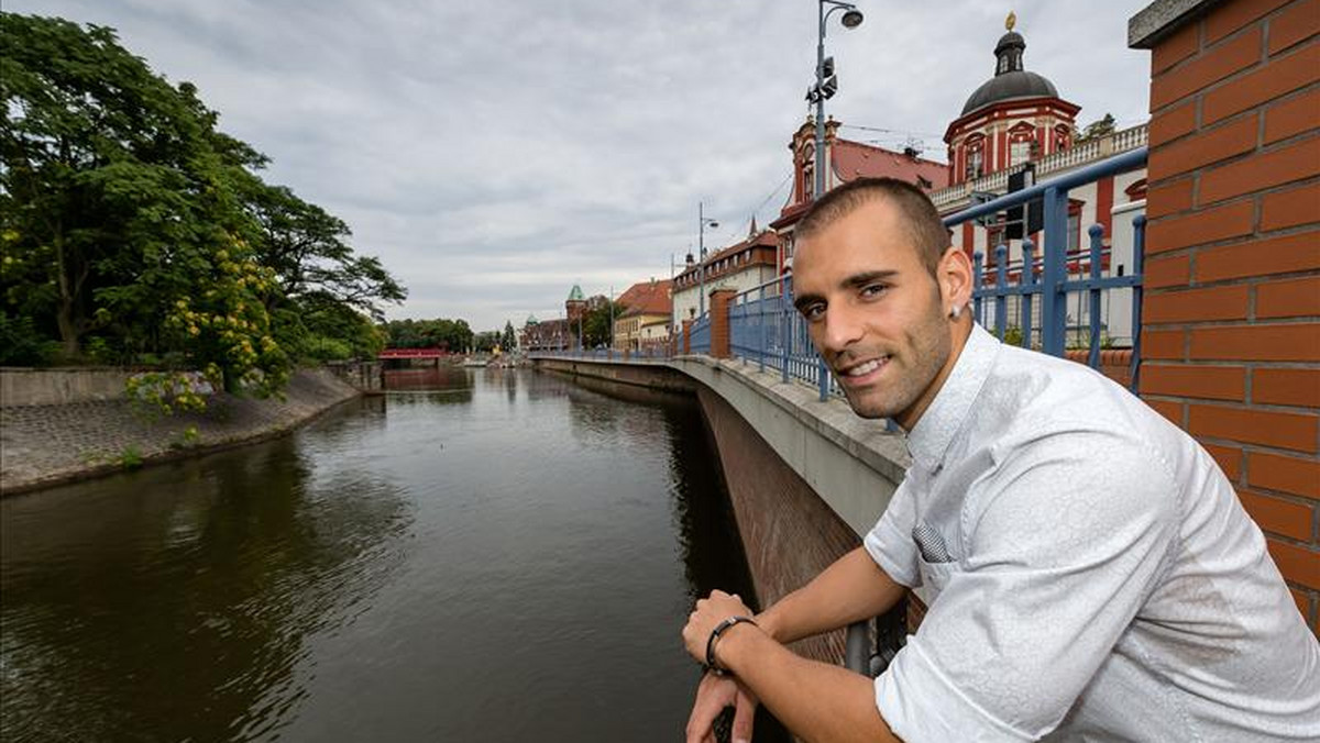 Wrocław już się na nim poznał. Teraz czas, by Marco Paixao poznał Wrocław. Tak dobrego startu w Śląsku nie miał jeszcze żaden piłkarz.– Wiem, że jeszcze nikt tak nie zaczął swojej przygody ze Śląskiem, ale jeśli myślicie, że na tym poprzestanę, to jesteście w błędzie – zapewnia Fakt portugalski napastnik.