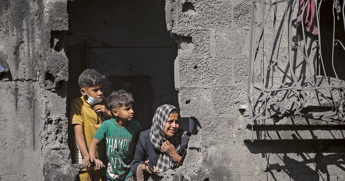 Premier pod nadzorem