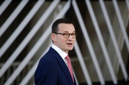 Morawiecki: Apeluję o to, by minister Ziobro nie głosował tak jak przewodniczący Tusk