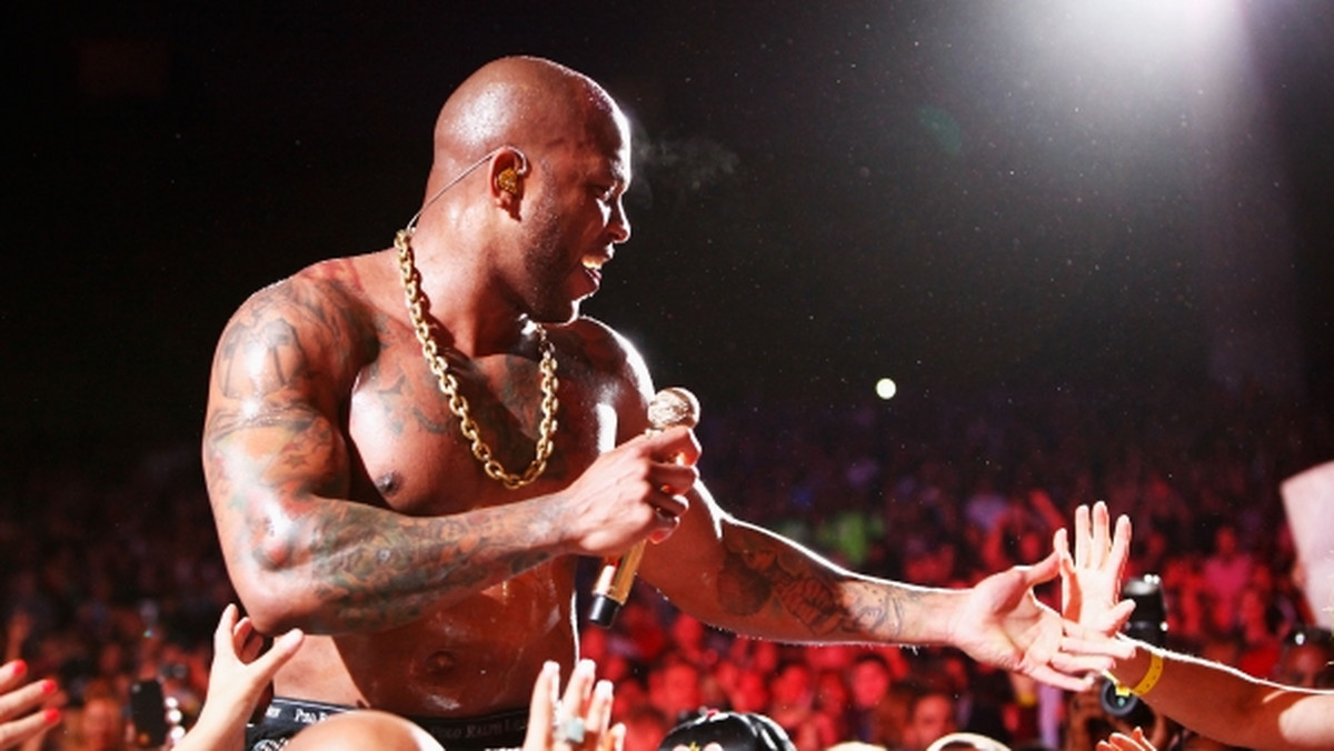 Flo Rida zaprezentował w sieci swój najnowszy teledysk do utworu zatytułowanego "Whistle".
