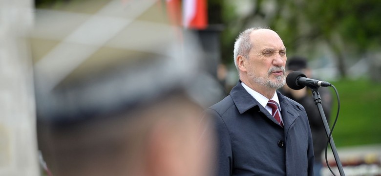 Platforma Obywatelska: Nie cofniemy ani o krok w tropieniu afery Macierewicza