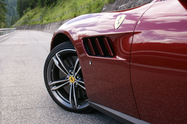 Ferrari GTC4 Lusso