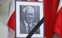 Niemiecki dziennik wspomina Kornela Morawieckiego. "Był najbardziej radykalny"