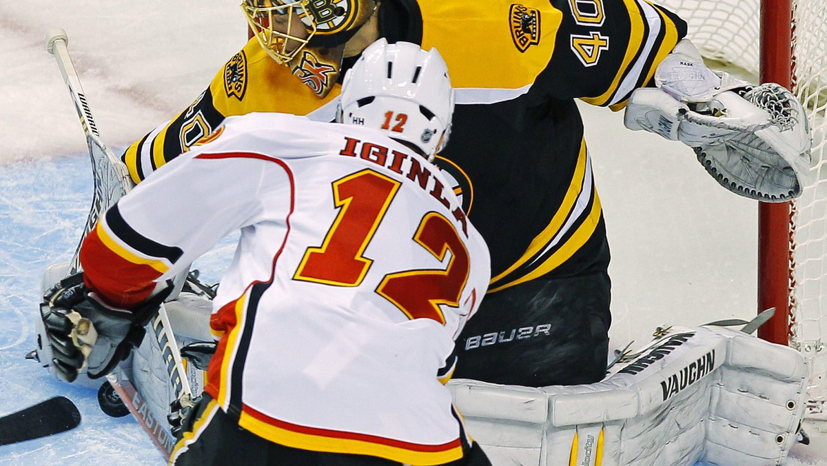 Obrońcy mistrzowskiego tytułu nie tracą pewności siebie i nie litują się nad nikim. Nie są też zbytnio gościnni, wczoraj podejmowali Calgary Flames i nie dali Płonieniom najmniejszych szans wygrywając 9:0.