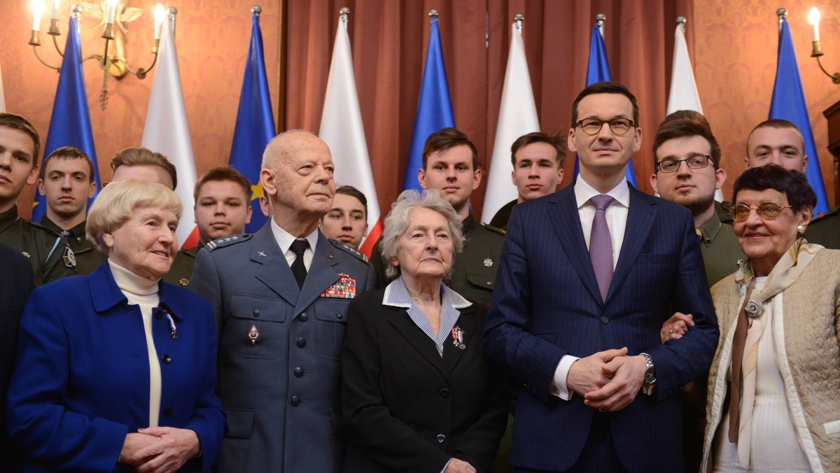 Weterani walk o niepodległość Polski, w tym żołnierze gen. Władysława Andersa, oraz polscy Sprawiedliwi Wśród Narodów Świata odwiedzą Izrael w dniach 11-15 marca. Wizytę polskich bohaterów organizuje Urząd ds. Kombatantów i Osób Represjonowanych.