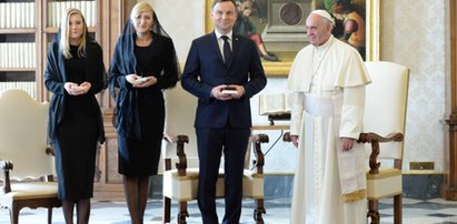 Co prezydent dostał od papieża Franciszka?