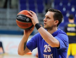 Zespół Mateusza Ponitki ukarany walkowerami. Przez koronawirusa