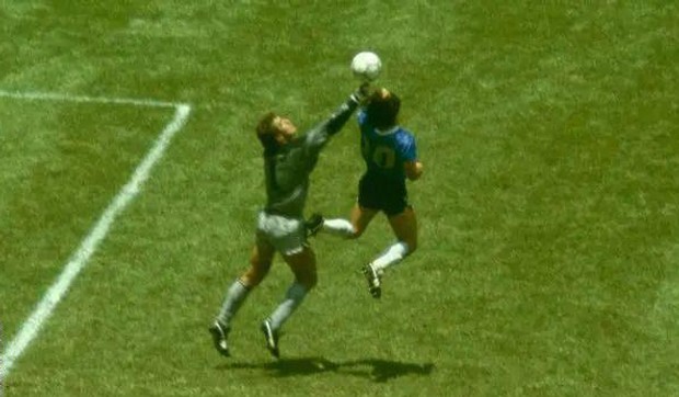 Maradonin gol rukom protiv Engleske jedan je od najčuvenijih pogodaka u istoriji Mundijala, a ove godine puni 40 godina | Foto: Getty Images
