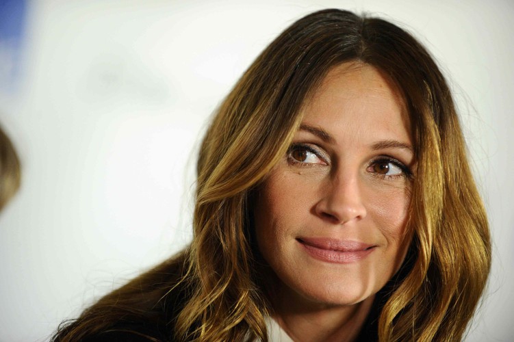 <b>Julia Roberts</b> - jest warta 140 mln dol.