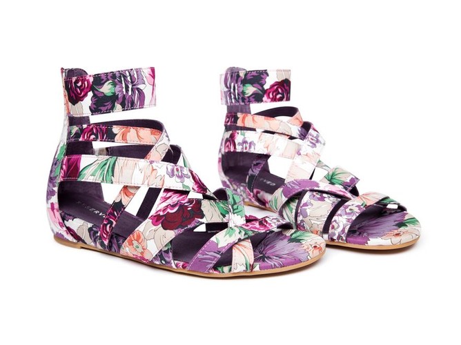 Kolorowe sandały z kolekcji Reserved wiosna-lato 2011