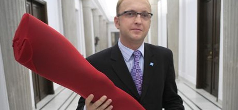 Lewa noga dla premiera Kaczyńskiego