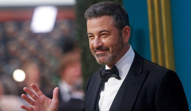 Bela kuća žestoko kritikuje TV voditelja Džimija Kimela zbog šale o Donaldu i Melaniji Tramp | Foto: REUTERS/Aude Guerrucci/File Photo