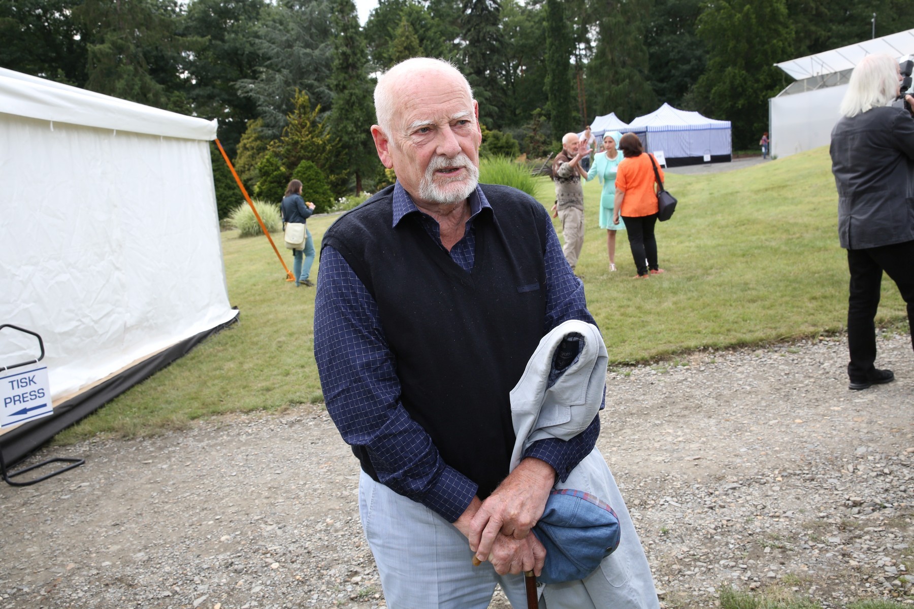 Český kostýmový výtvarník Theodor Pištěk. 