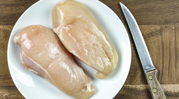 Így szedheted ki a csirkehúsból a hormonokat és az antibiotikumot Fotó: Getty Images