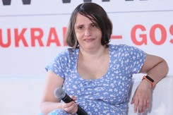 Autorka bestsellerowych kryminałów o zbrodni z czasów PRL. Mroczny klimat chwyta za gardło