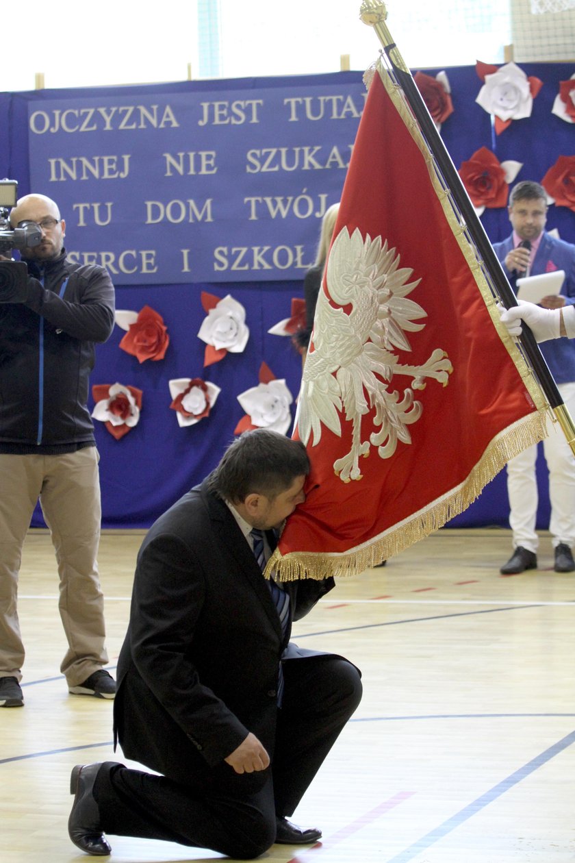 Szkoła im. Lecha Kaczyńskiego w Chłopicach