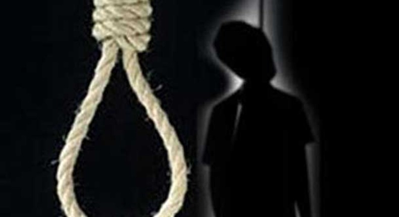 Man hangs himself after losing 2 motorcycles to thieves.