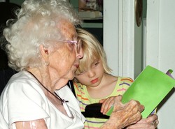 Babcia zarobi na wnuczku