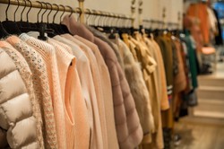 Toksyczne ubrania z Shein i Temu. Jest komentarz UOKiK