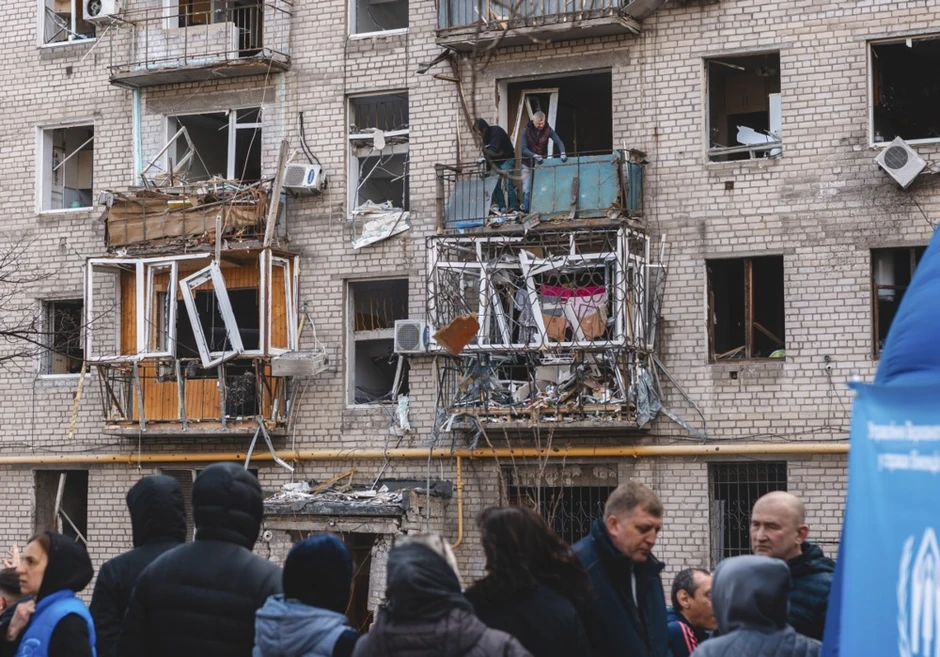 Ruševine nakon napada dronovima na Dnjepar u Ukrajini 29. marta