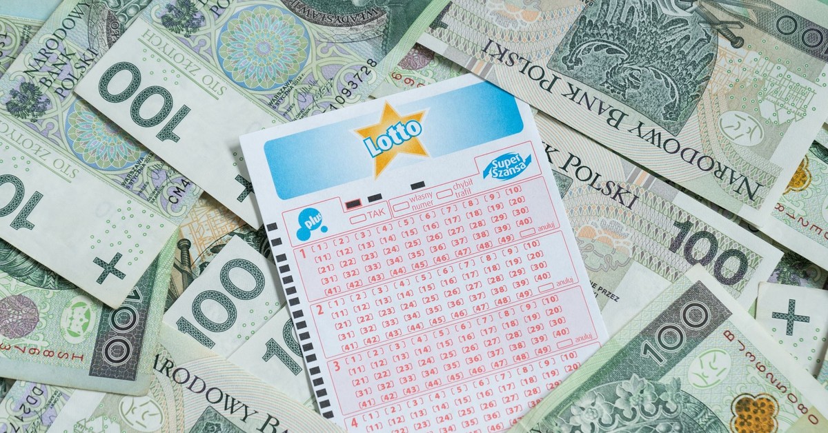 Niebezpieczne hobby? Seniorzy zrobią wszystko, by zdobyć kolejny los. Psycholożka ostrzega