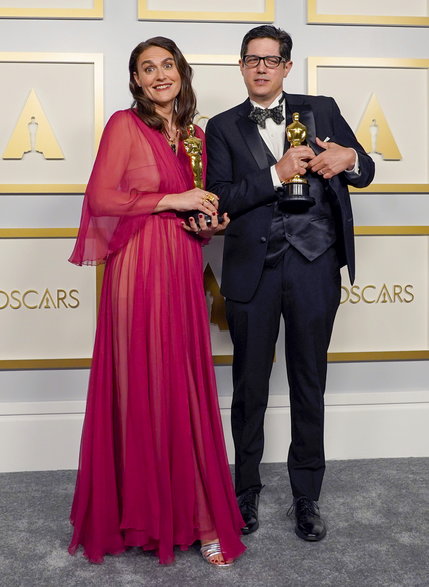 Alice Doyard i Anthony Giacchino z Oscarem za film "Colette"